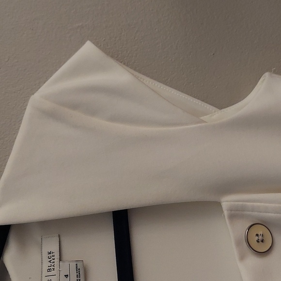 WHITE HOUSE BLACK MARKET Winter White Capped Sleeve Button Sheath Dress - Picture 4 of 13